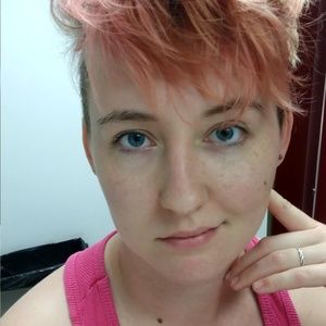 Meet your Posher, Alina